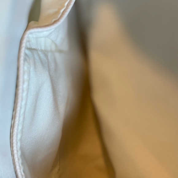 BCBG Paris Cream Leather Tote with crossbody bag set - Picture 6 of 12